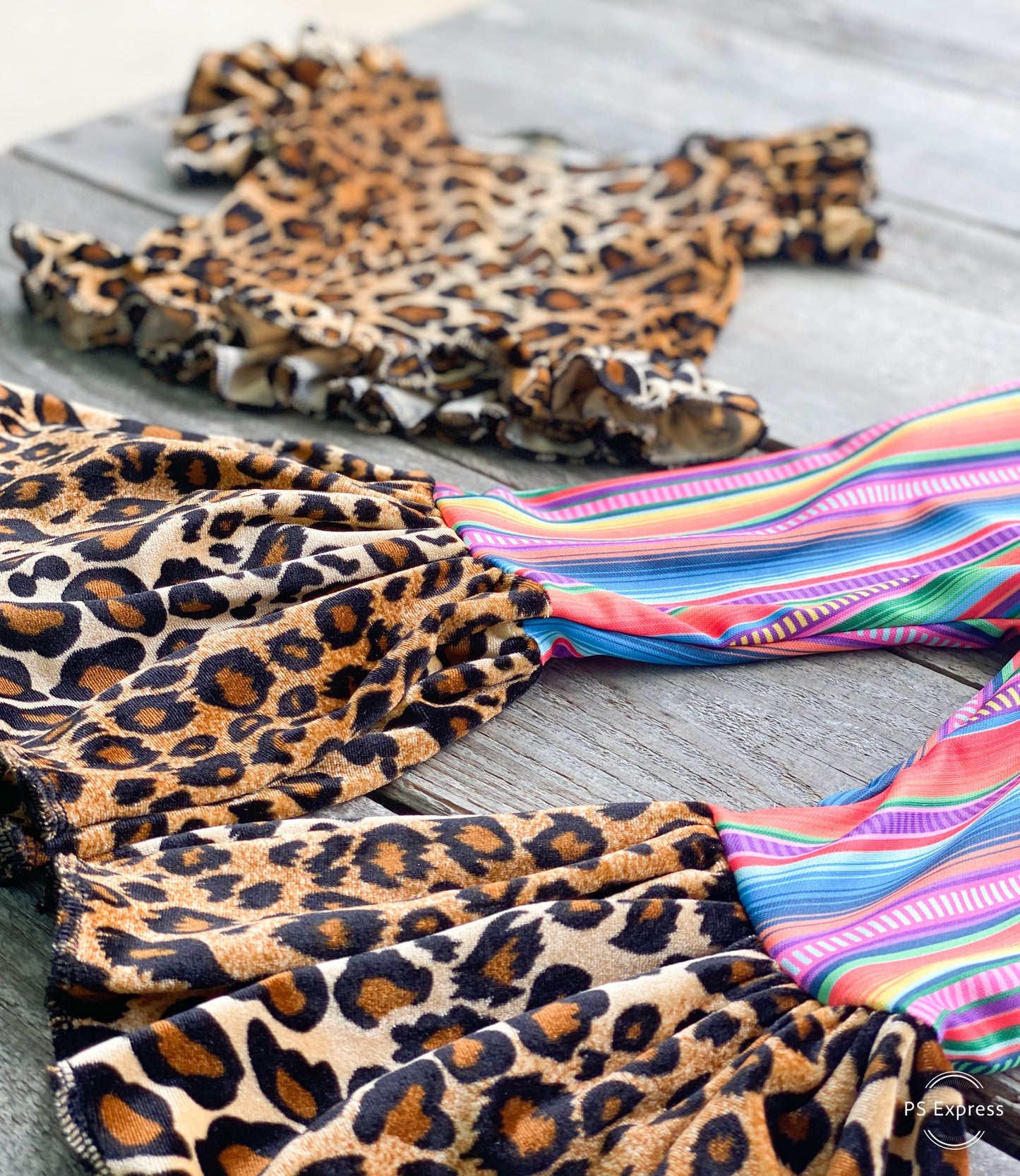 Basic Leopard Velvet Flutter Top