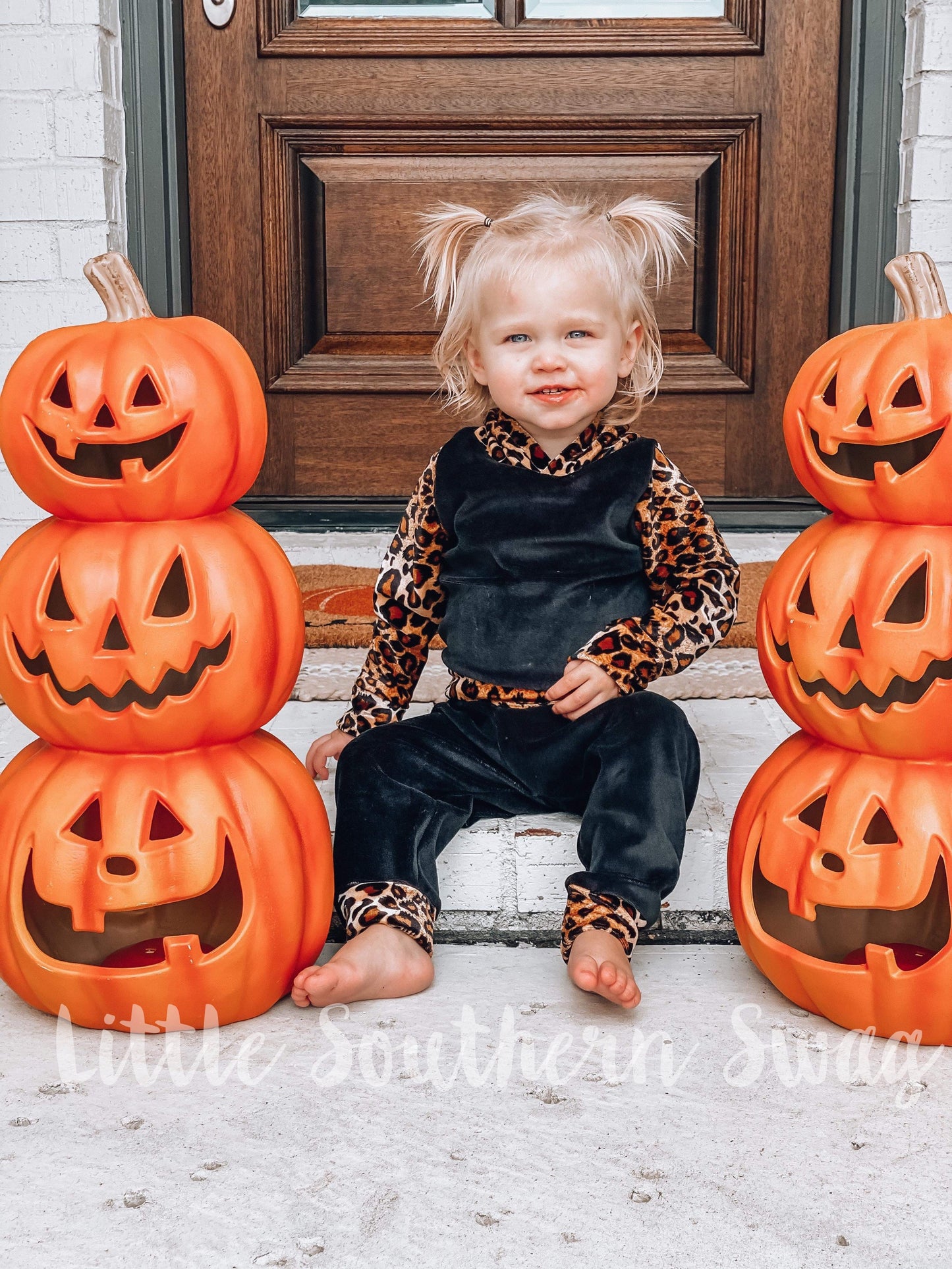 LIMITED Wild Black Cozie HOODIE